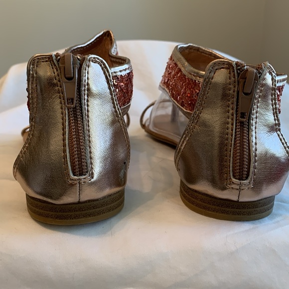 Rose gold sequins & faux leather sandals - Picture 4 of 9